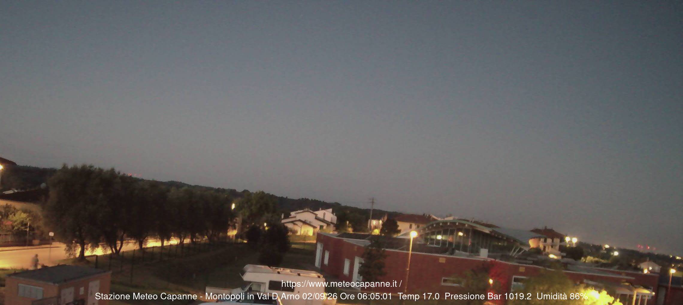 Webcam live Meteo Capanne — vista verso le colline di San Miniato e la Val d'Arno, aggiornata ogni 5 minuti
